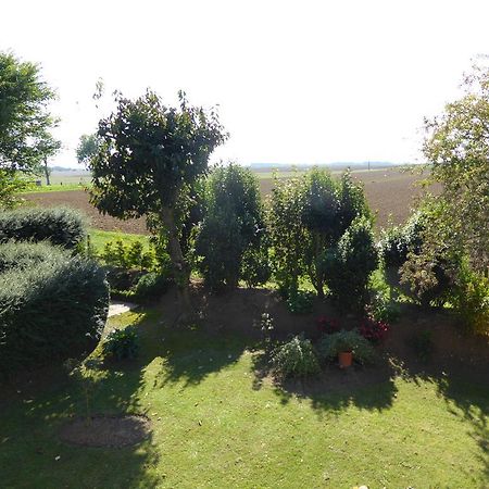 Chez Veronique Apartment Anguerny ภายนอก รูปภาพ